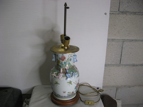 Très grande lampe - , en