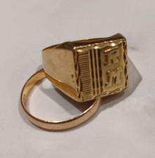 BAGUE CHEVALIÈRE Homme OR 18  Carats 750/1000 Initiales RM + ALLIANCE OR