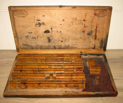 Ancien coffret imprimeur - ancien,