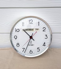 pendule horloge Jaz Mensic dateur jour, date et mois