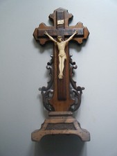 Christ d'autel en os, XVII ou