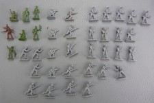 Lot de 38 figurines AIR FIX