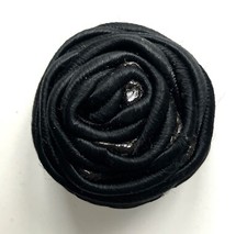 gros bouton ancien en resine