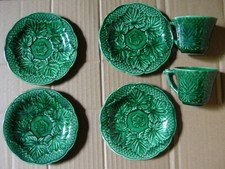 Lot tasses avec - de, sous