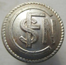 Bouton bombé métal argenté : SNCF, Société Nationale des Chemins de Fer Français