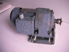 Motoréducteur SEW triphasé 0,25 Kw sortie 139 t/mn