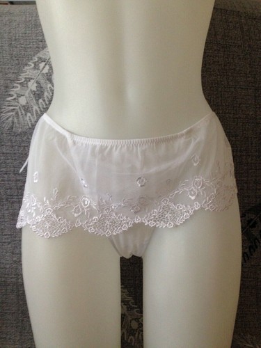 Culotte string femme jupette