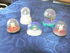 5 ANCIENNES BOULES NEIGE