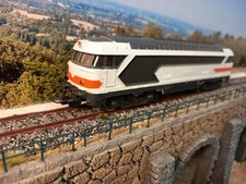 Locomotive BB 67001 lima livrée corail