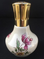 LAMPE BERGER EN PORCELAINE BERGER PARIS 18 RUE DUPHOT JARS À DÉCOR FLORAL