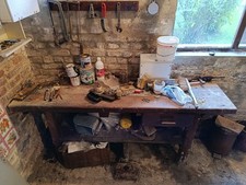 Grand établi ancien