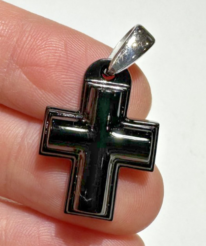 Pendentif croix religieuse - pendentif, en