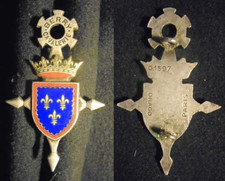 INSIGNE MILITAIRE – 26° RÉGIMENT DE DRAGONS - DRAGO - DOS LISSE GRAVÉ - G 1597