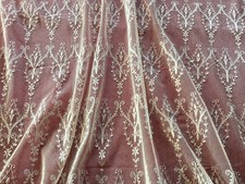 Ancien coupon tulle brodé - tulle,