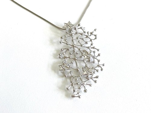 Collier pendentif étoile - , en