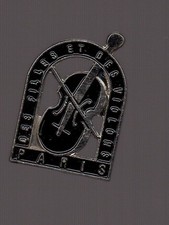 Pin's musique / Des filles et