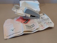 Machine à coudre manuelle vintage soviétique Stitch. URSS Original