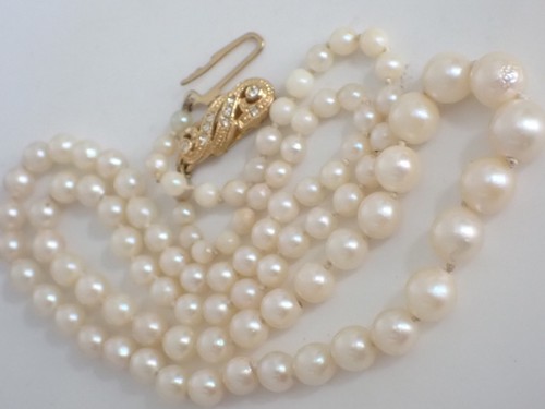 Beau collier perle - de,