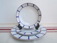 18 assiettes basque porcelaine