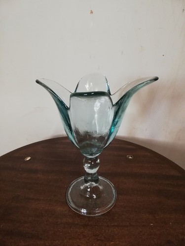 Vase forme tulipe - -, vintage