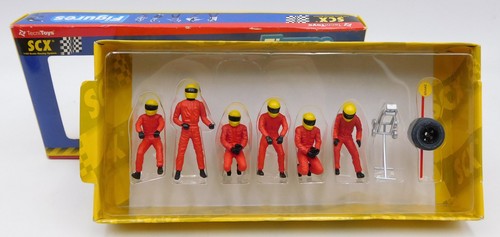 Scalextric figurines - scalextric,