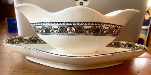 Saucière faience de salins - -,
