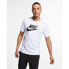 Nike Sportswear Tee t shirt