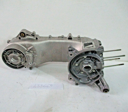 Carter moteur pour scooter - carter,