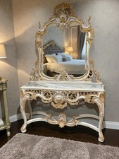 Console dorée style XVI