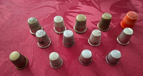 Lot dés à coudre - dés,