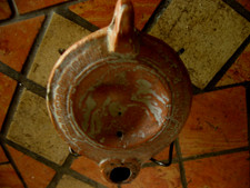 LAMPE A HUILE ROMAINE ZOOMORPHE POULAIN OU BICHE