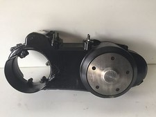 UN CARTER DE TRANSMISSION 1176051400 ORIGINE PEUGEOT 125 SATELIS COMPRESSOR 2007