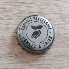 Capsule de bière française PELFORTH argentée et noire avec pélican