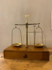 Trébuchet de bijoutier ou