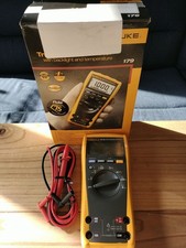 Multimètre numérique