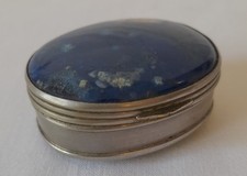 ANCIENNE BOÎTE À PILULES