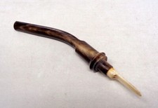 Superbe tuyau de pipe ancien en corne bovine courbé sculpté - Jamais utilisés