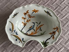 PLAT A BARBE en FAIENCE de