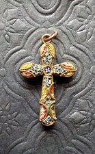 Croix pendentif en laiton et