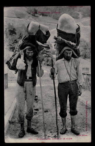 Cpa porteurs glace les - de,