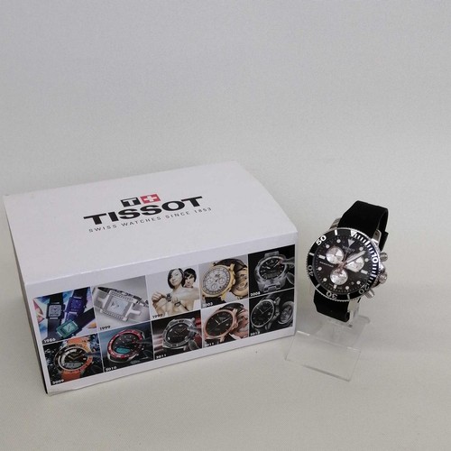 Quartz analog watch - analog, model
