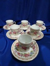 SERVICE A CAFE EN PORCELAINE DE CHINE A DECOR FLORAL. 12 PIECES.  . REF 5650