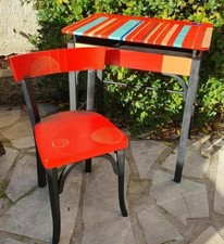 Pupitre ecolier ancien et sa chaise