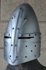 casque médiéval de spectacle