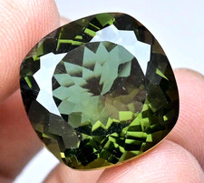 Superbe Naturel Verdâtre