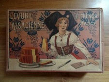 Ancienne boîte publicitaire