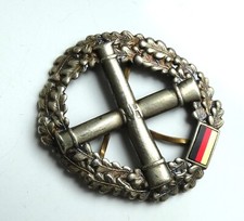 Insigne de béret emblème