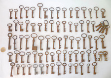 84 PETITES CLÉS ANCIENNES POUR MEUBLE OU COFFRET 40MM À 80MM (1)