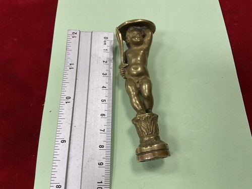 Très joli sceau bronze - très,