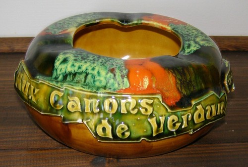 Cendrier aux canons verdun - cendrier, de